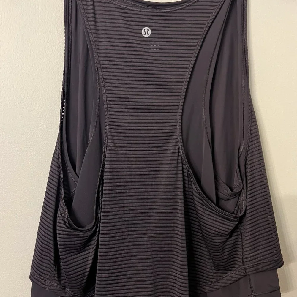 Lululemon Athletica Lean In Double Layer Tank (Dark Purple) Size 6 - Picture 8 of 10